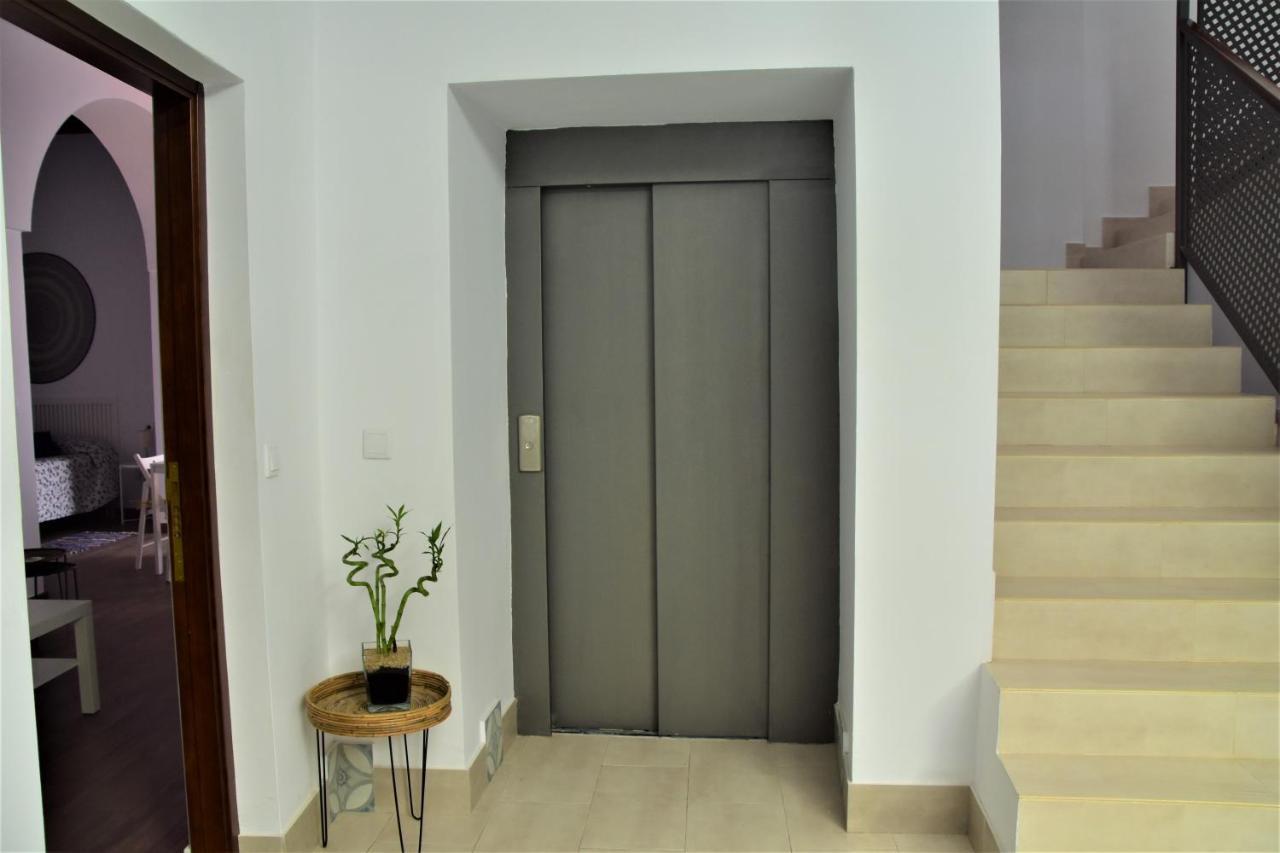 Apartamentos Turisticos Mamelon 헤레스 외부 사진